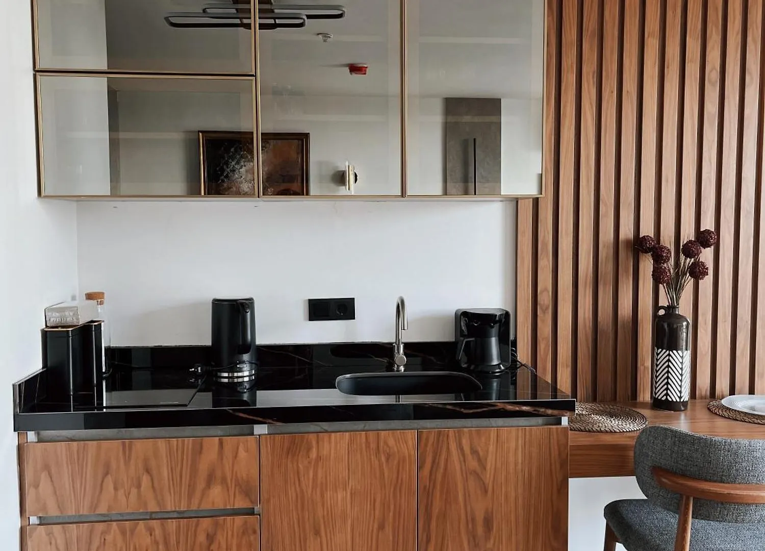 Modern Studio With Balcony Istanbul 0*,
